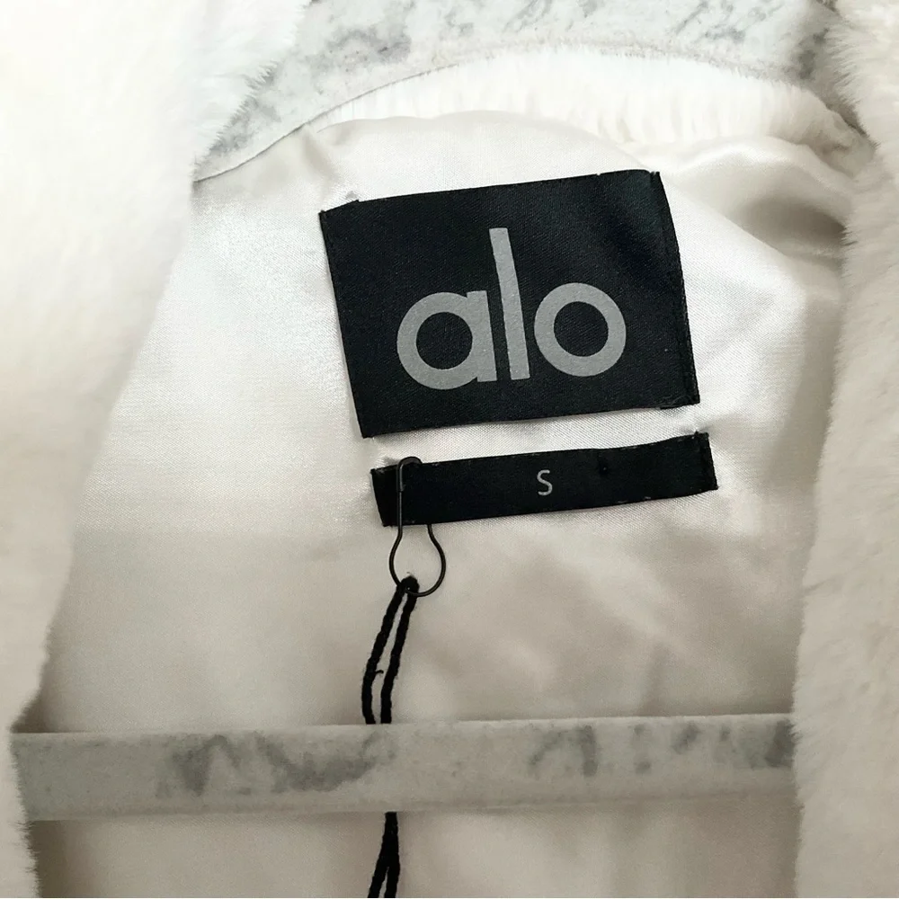 Alo Yoga Oversized Faux Fur Trench Ivory S